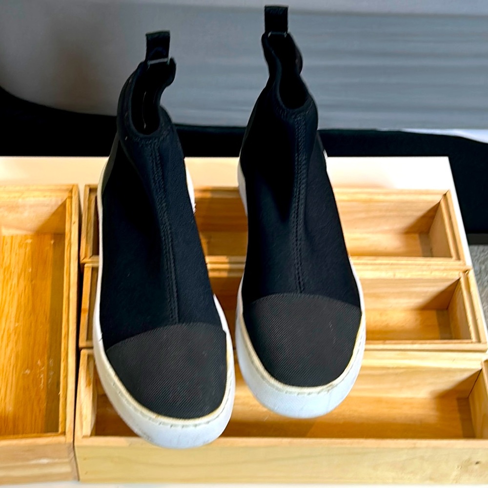 OSKLEN black high top super light soho sneaker